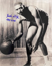 Earl Lloyd Autographed 8x10 Basketball Photo