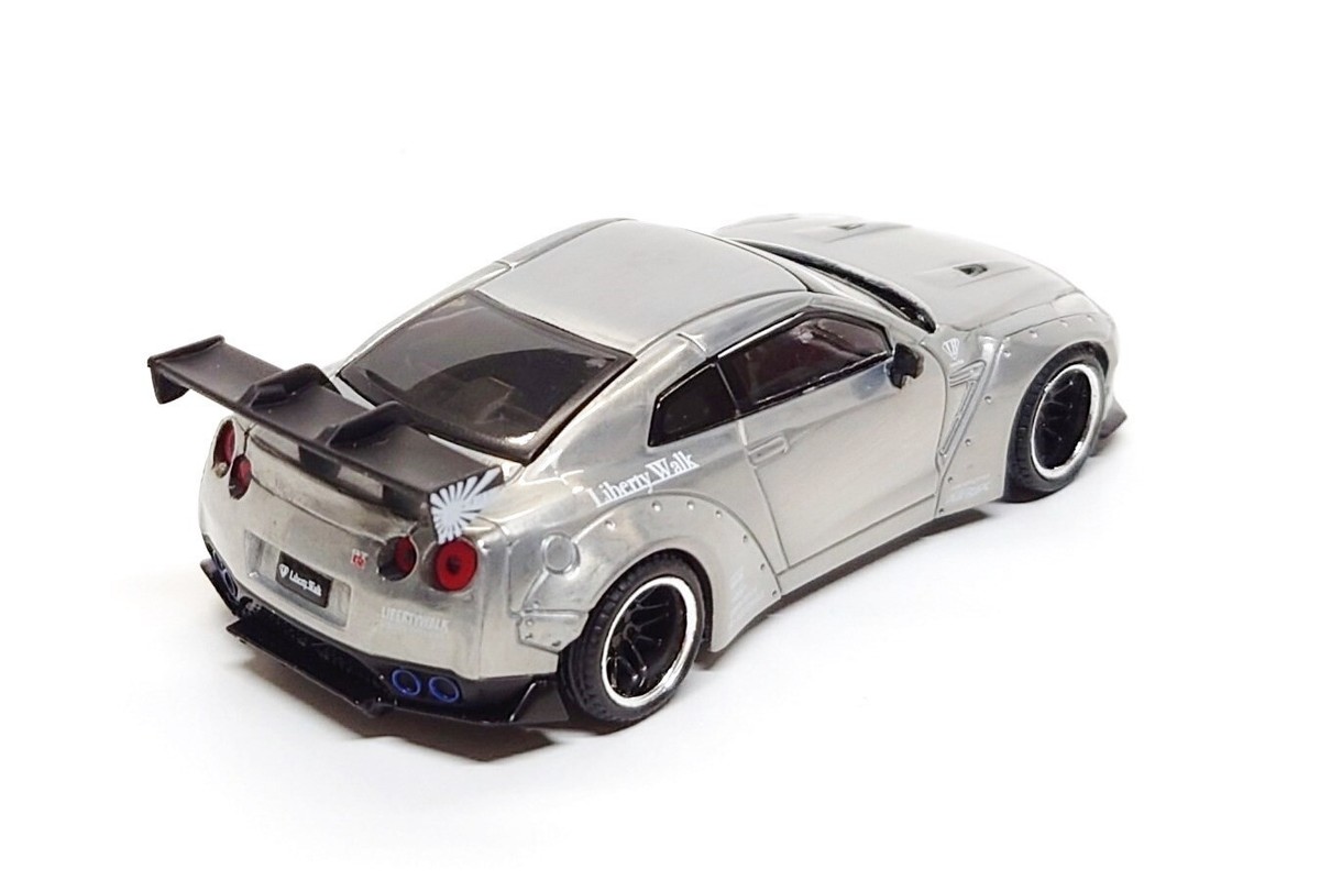 TSM Mini GT 1:64 LB Works Nissan GT-R R35 Liberty Walk TSM Mini GT 1:64 LB Works Nissan GT-R R35 Liberty Walk