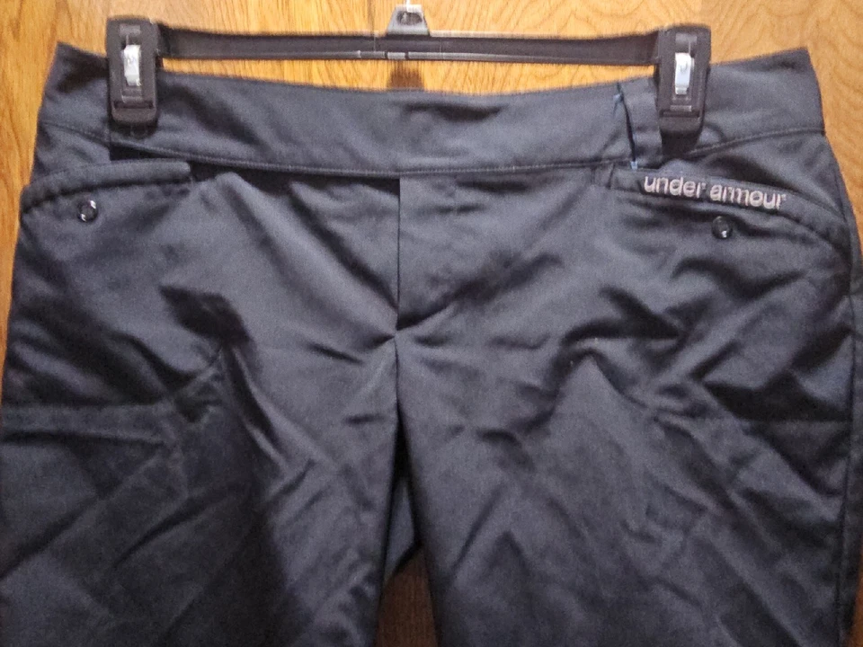 Pantalón corto de golf Under Armour elástico para mujer NEGRO TALLA 10 Foto 4 de 4