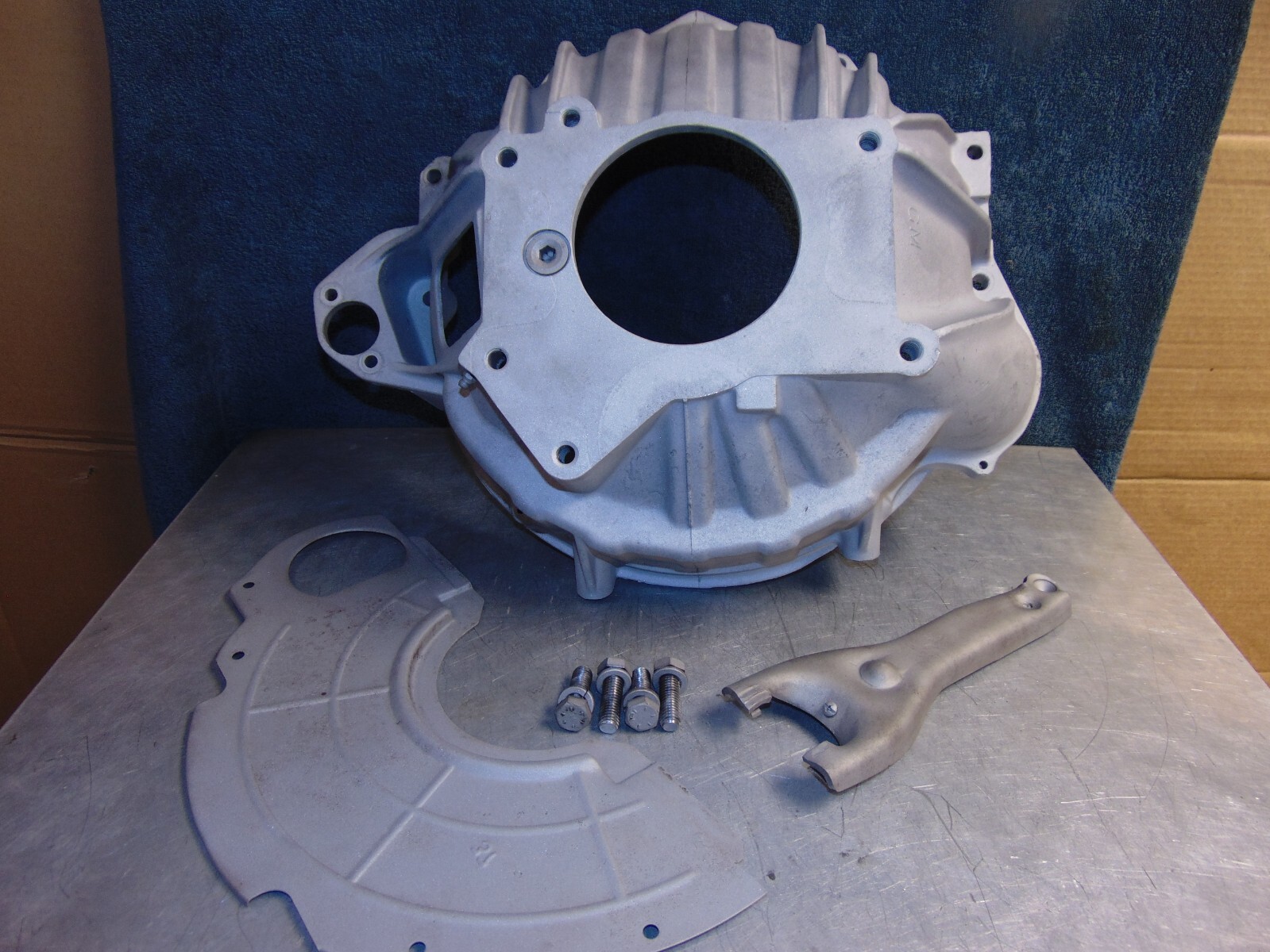 Chevy 4Speed Hydraulic Bell Housing 15530202 SM465 Squarebody 1500