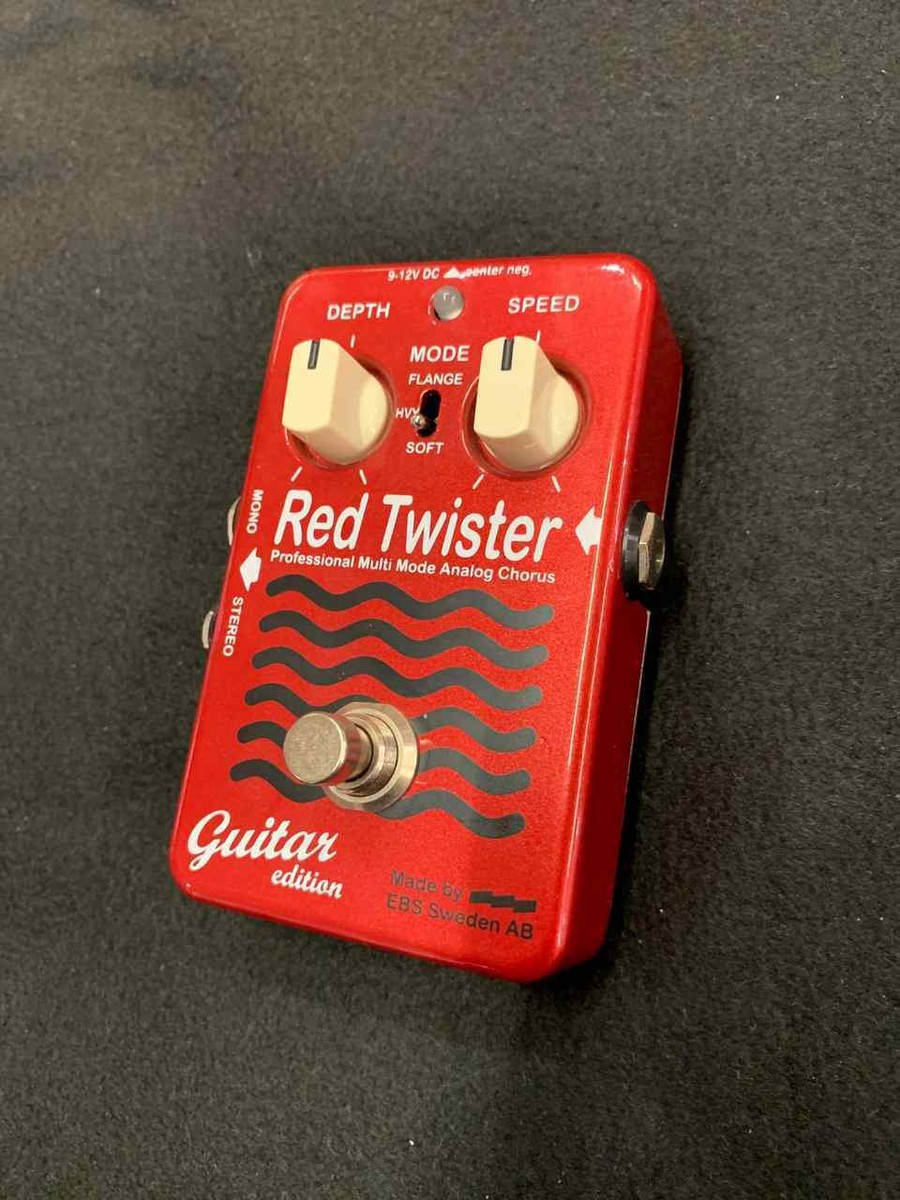 EBS ( イービーエス ) Red Twister Ebs Red Twister Professional Multi Mode Analog Chorus Guitar