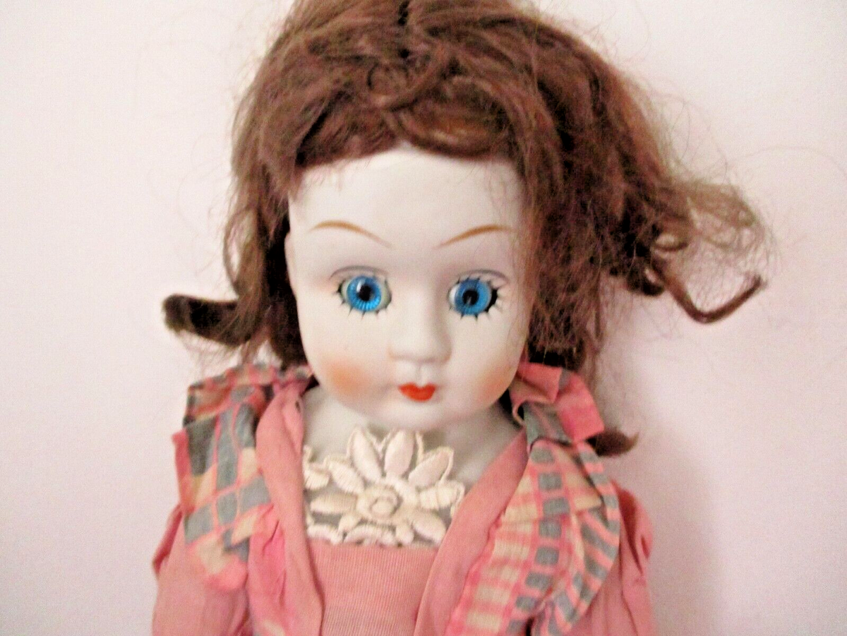 Grande Poupée Ancienne En Porcelaine - 45 Cm - Numérotée - Très Bon état