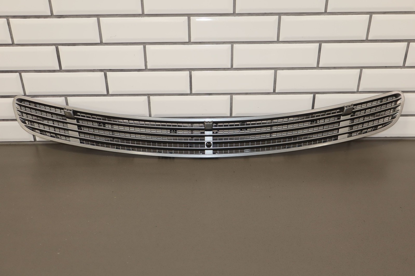 Maybach 57 2007 Cowl panel