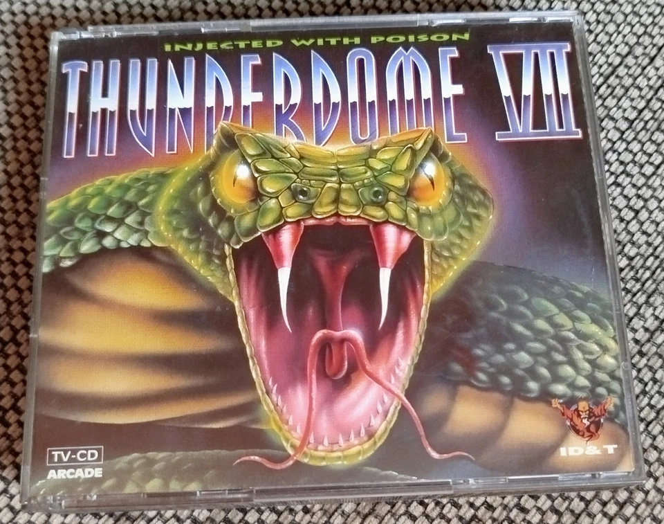 !!! CD Box Thunderdome VII - Lesen !!!
