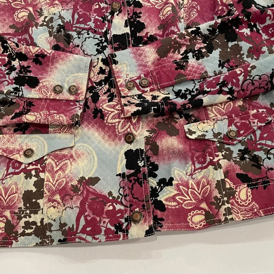 Amber Sun Boho Floral Paisley Textured Denim/Jean Jacket Pastel Blue, Purple L - Image 4 of 4