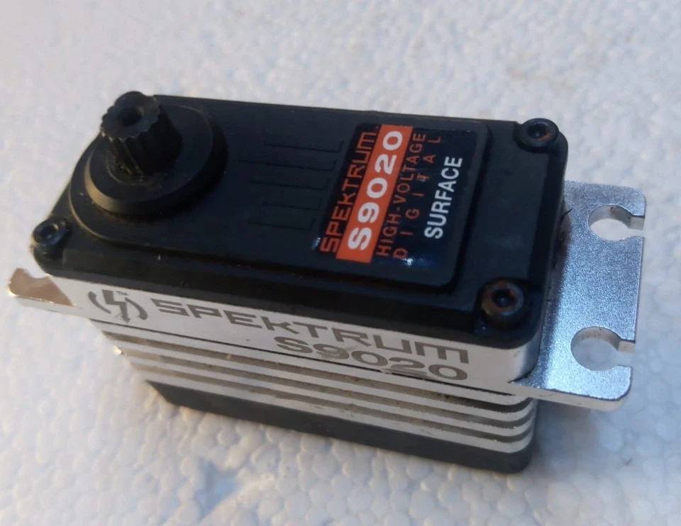 Spektrum S9020 High Voltage Servo 1/5 Scale - Image 2 of 4