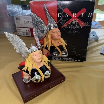 Bb138- Earth X Thor Goddess of Thunder Limited Edition Resin Bust
