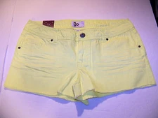 SO CUT OFF SHORT SHORTS JR SZ 9 - YELLOW- NWT