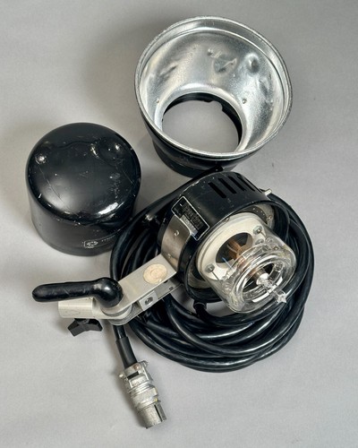 Speedotron Universal Light Head Model 103 w/ Cap, Cable & 7' Reflector - Tested!