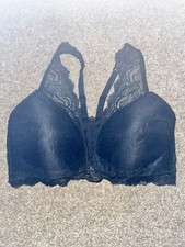 Spanx Undetectable Wireless Lace black Bra Size Medium - 000853
