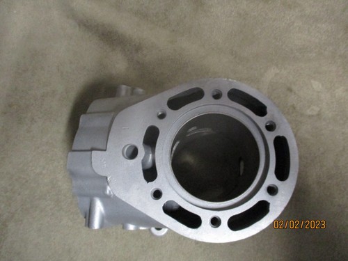 cylindre revasil , nikasil neuf pour KTM 200 de 1998 à 2000 réf 52330005000R - Photo 2/11