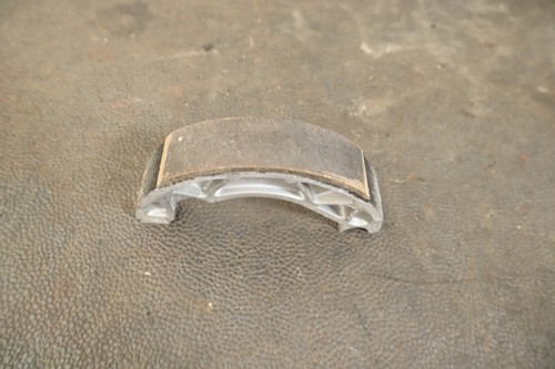 2014 YAMAHA ZUMA 125 YW125 BRAKE SHOE SET 5ML-XF533-00-00 - Picture 5 of 9