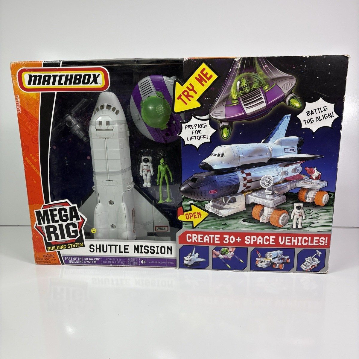 Vintage 1998 Matchbox Mega Rig Space Ship Shuttle Mission Alien