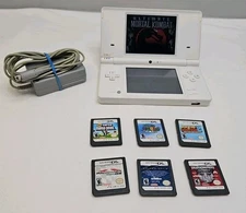 Nintendo DSi Handheld Console - White -  w/ Charger -TESTED & WORKS + 7 Games