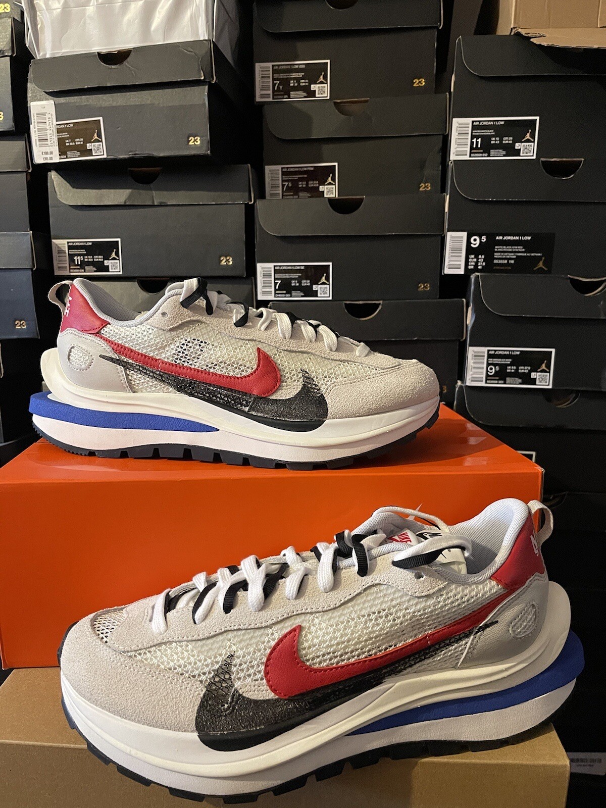SACAI X NIKE Nike Vaporwaffle x Sacai "Fucsia Game Royal" UK 10.5 US 11.5