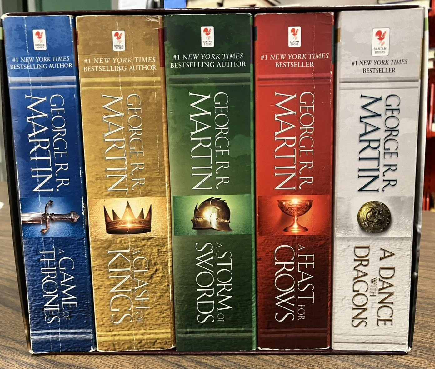 Epic George R.R. Martin A Game of Thrones 5-Book Fantasy Box Set-image