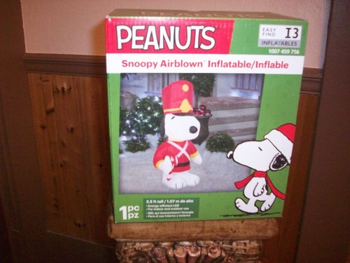 Gemmy 3.5' AirBlown Snoopy in Soldier Uniform with Candy Cane Xmas Inflatable - Afbeelding 1 van 2