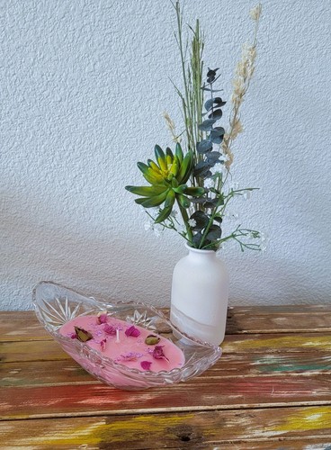 Mother's Day Candle with Pink Fresia Scent in Vintage Crystal Candy Dish - New - Picture 3 of 3