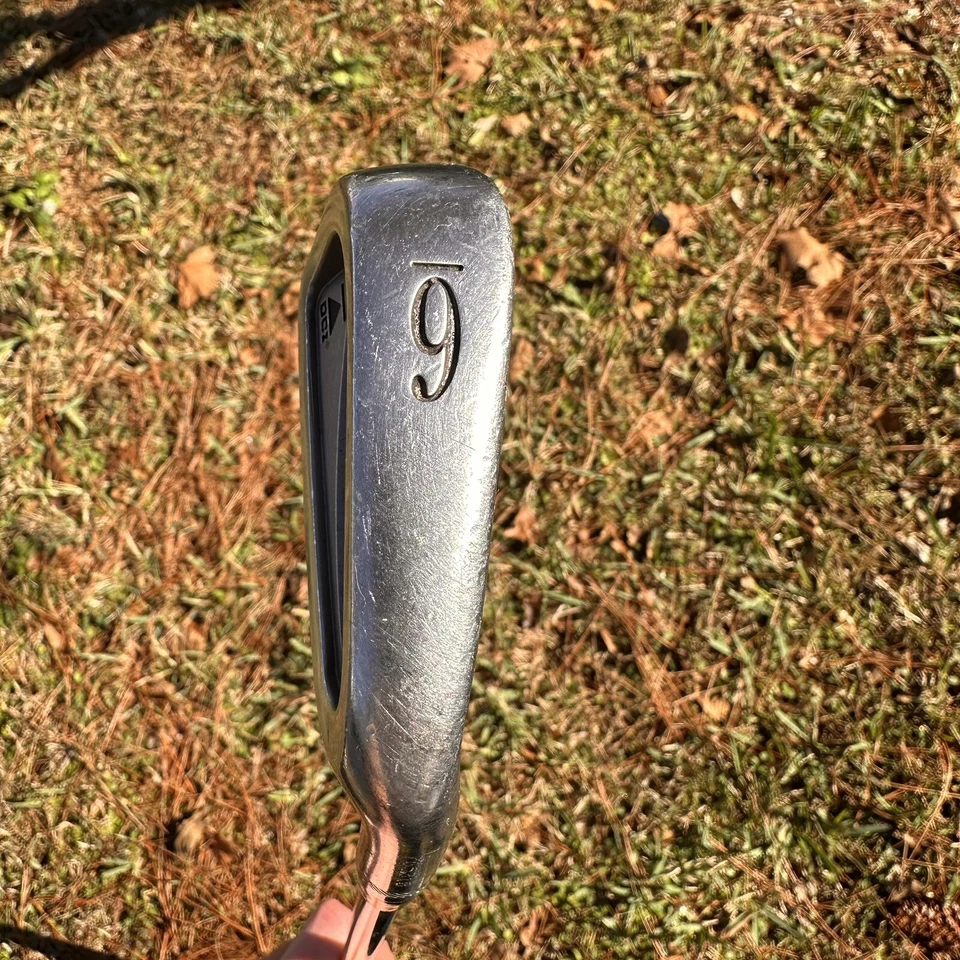 Titleist DCI 990 Single 6 Iron RH True Temper Dynamic Gold S300 aço rígido flexível - Imagem 2 de 4