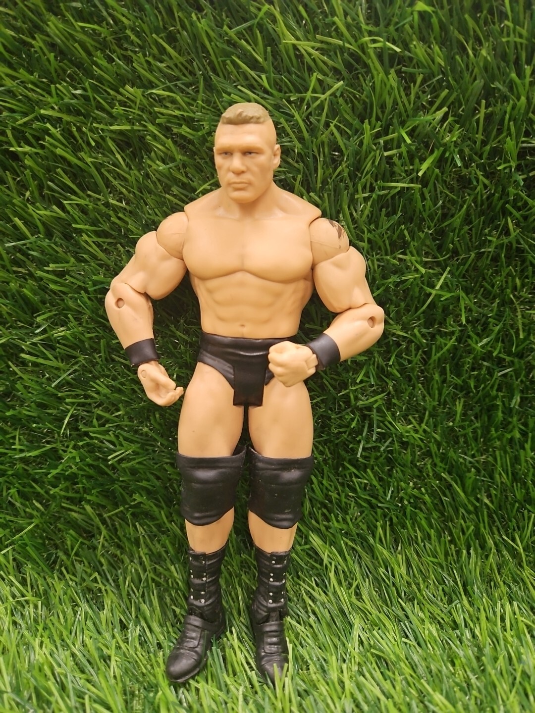 WWE Brock Lesner Basic Series Mattel Wrestling Figure MMA 2011 7 inch WWF Action