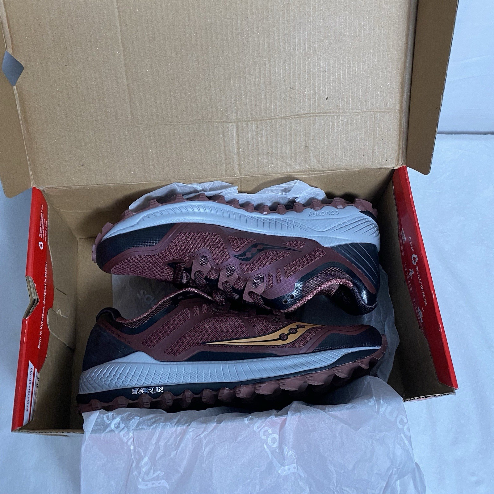 Saucony Peregrine8 Women’s Size 8.5 Berry Athletic Running Hiking Sneakers New!