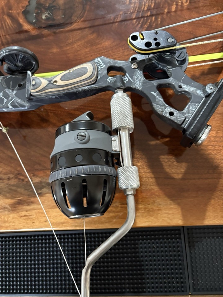 Oneida Eagle Osprey Graphite Black RH Long 28