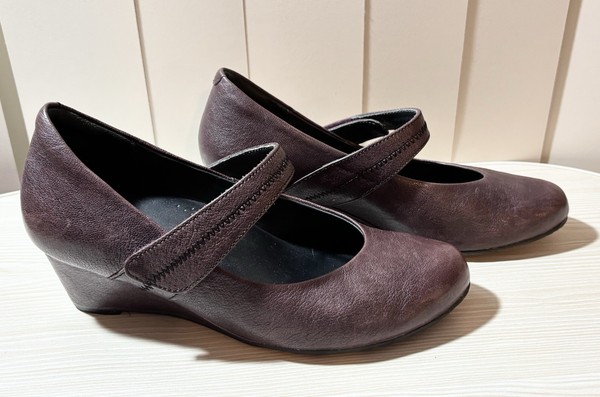 Ziera Size 38 W AU 7.5 Heels Brown Leather Comfort Shoes Wedge Heel