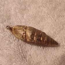 Gold Tone Metal Shell Charm Pendant Beach Sea Life Theme