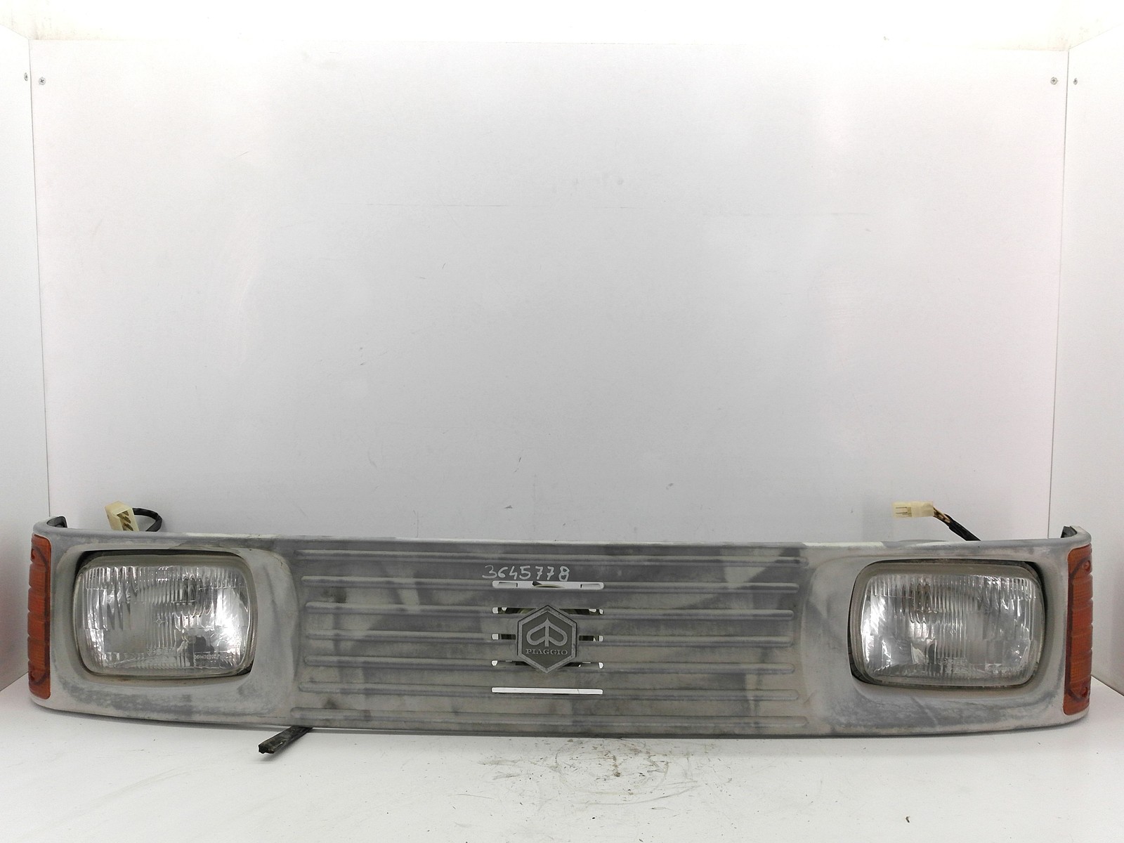 MASCHERINA ANTERIORE PER PIAGGIO Ape Serie 50 cc (94>)