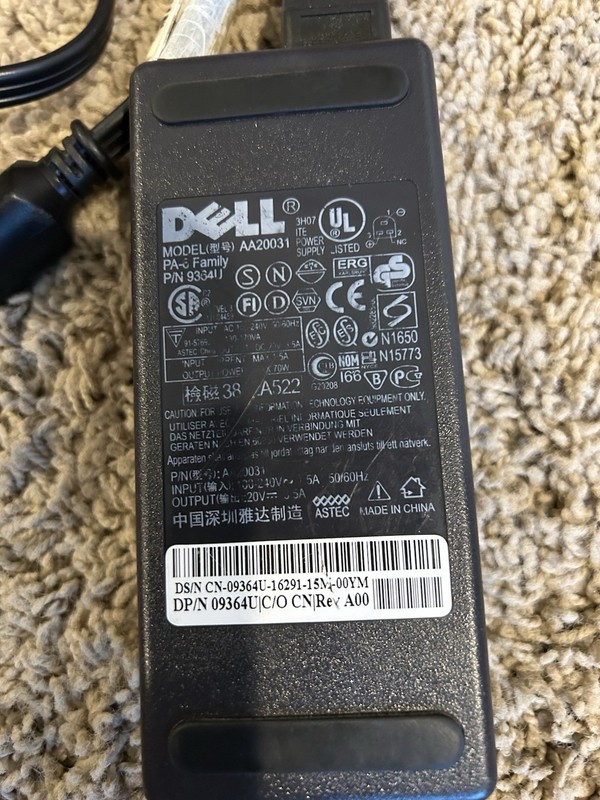 Genuine Dell (AA20031) 20V 70W 3.5A 50-60Hz AC Adapter Power Supply Charger 
