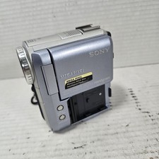 FOR PARTS -- Sony Handycam DCR-PC105 NTSC Mini DV Camcorder w/Nightshot