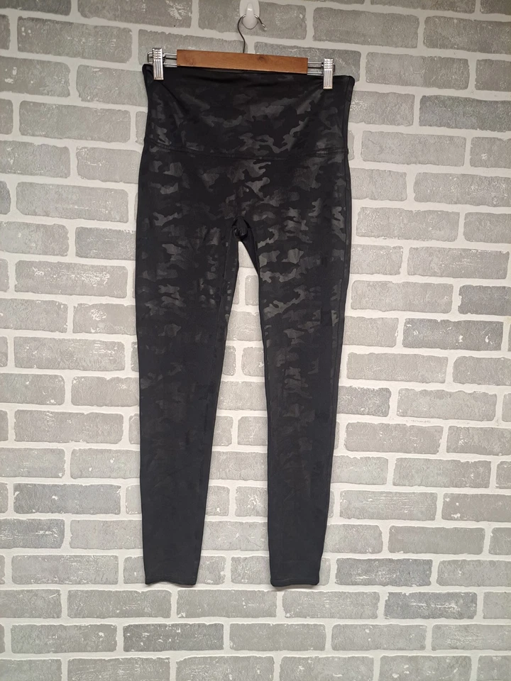 Pantalones de entrenamiento Spanx para mujer camuflados con estampado de satén para yoga gimnasio talla XL Foto 2 de 4