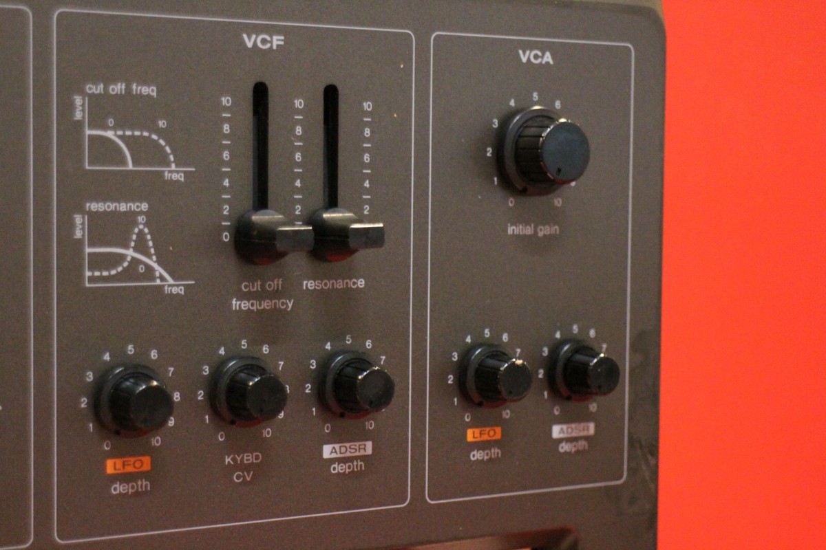 USED Technics Music Synthesizer SY-1010 Analog Synth SY 1010 U2394