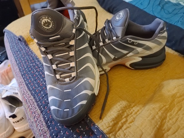 nike tn before the bite