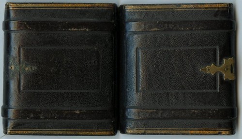 CIVIL WAR ERA 1/9 PLATE DAGUERREOTYPE PHOTO PORTRAIT OF A YOUNG WOMAN - Picture 2 of 2