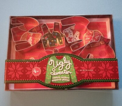 NEW. UGLY SWEATER SET of 4 Cookie/Pastry Cutters FOX RUN. Recipe Inside The Box.