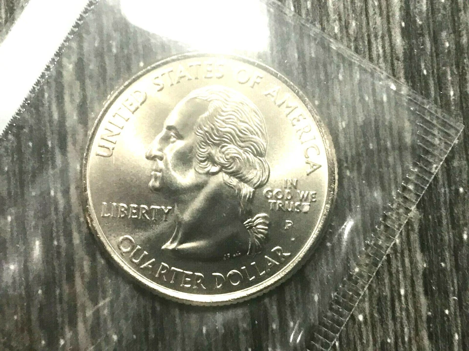 2005  P D S OREGON  State Quarters SATIN FINISH From Proof & Mint Sets  - Image 3 of 4