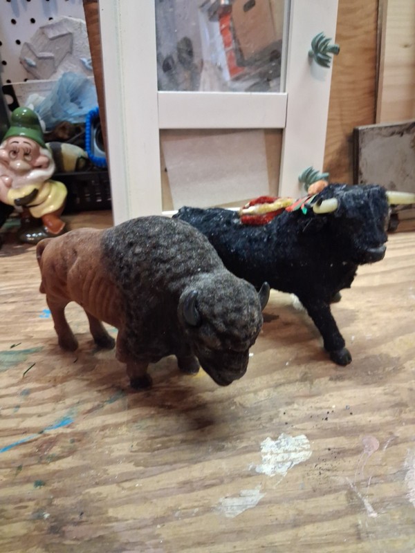 1970s WATER BUFFALO & BISON - Plastic With Felt 