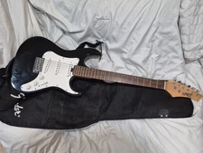 Vinci Electric Guitar 6 String Solid Body Maple With Soft Case