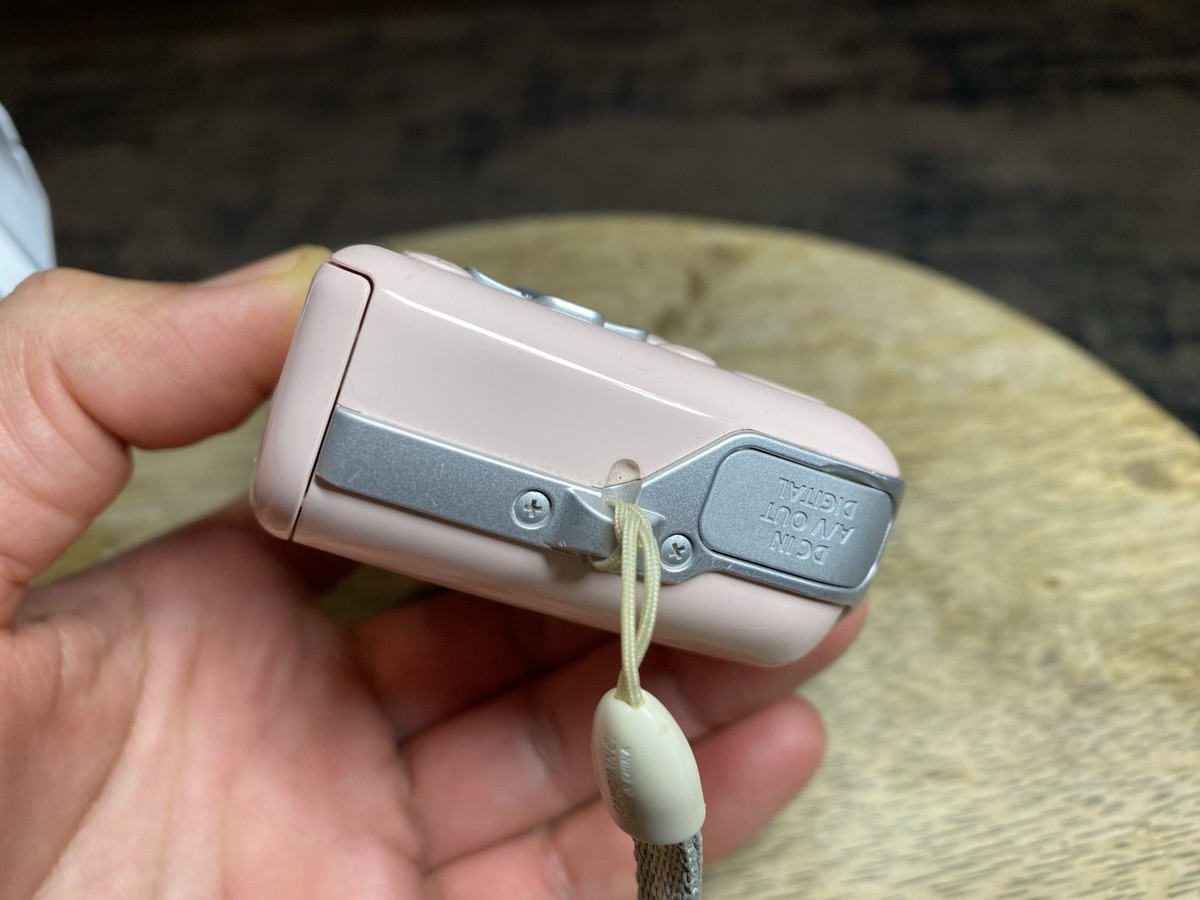 Canon PowerShot E1 Pink 10.0MP 4X Optical Zoom TESTED Working NO