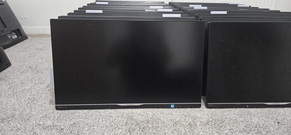 10 x Philips 25 Inch Docking Monitor, Brilliance 258B HD USB-C Speakers No Stand - Image 2 of 4