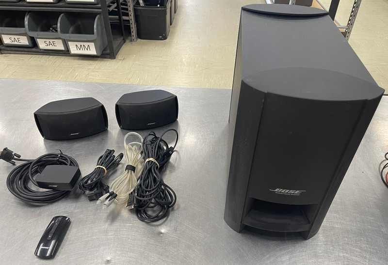 Bose CineMate Series II Digital Home Theater System,  Complete.  Works Great.