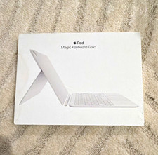 Apple iPad Magic Keyboard Folio White w/ Touc...