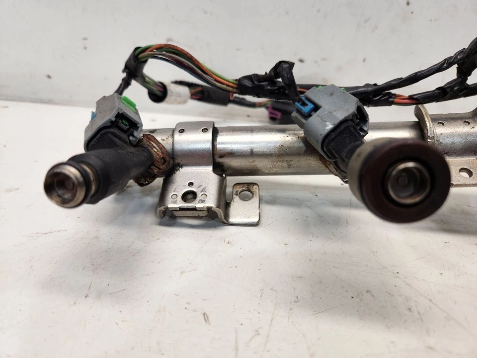 Chevrolet Cobalt 2005-10 (2,2 L/AT/emisiones de alimentación) inyectores de combustible con riel Foto 4 de 4