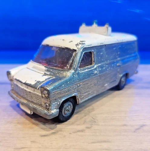 Dinky 274 Ford Transit Van Ambulance Vintage 1:43 Scale
