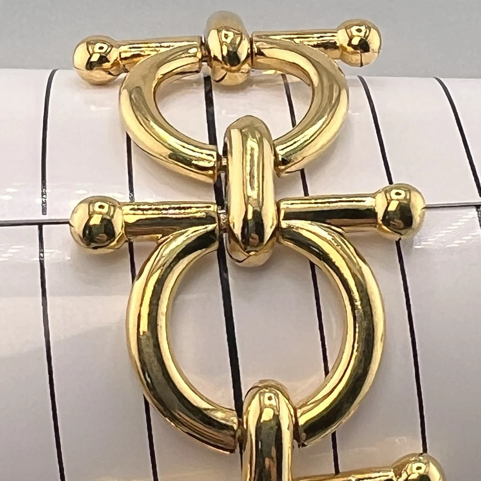 Hermoso Brazalete Firmado Vintage Liz Claiborne Grueso Tono Dorado Cierre Plegable Foto 4 de 4