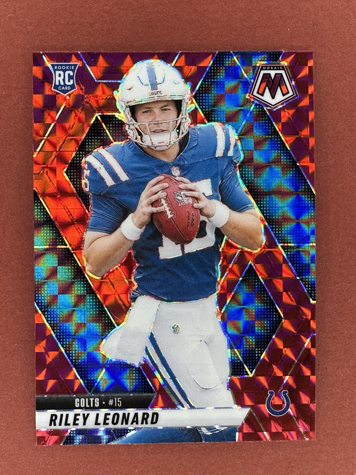 2025 Panini Mosaic - Riley Leonard #372 Red Mosaic Prizm (RC) Colts Notre Dame