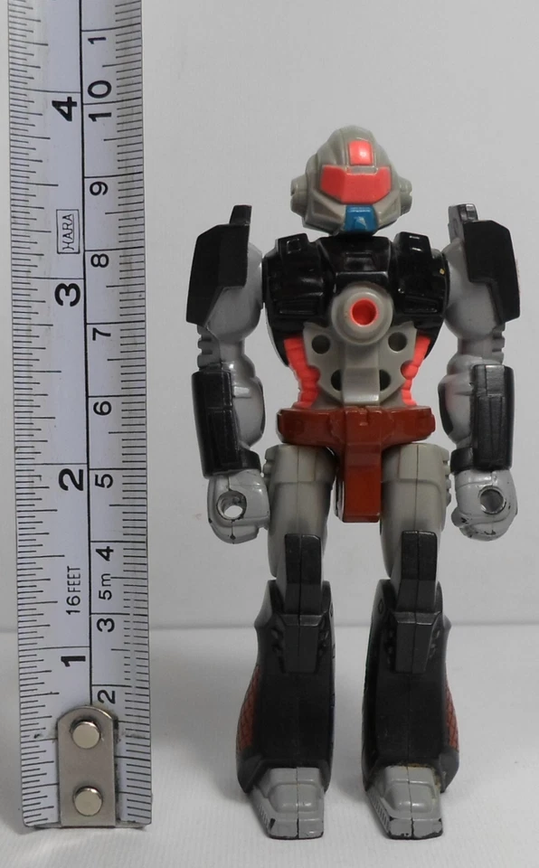 HASBRO VTG 1990 TRANSFORMERS G1 ACTION MASTERS TREADSHOT ROBOT ACTION FIGURE B - Image 2 of 4