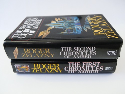 Complete Chronicles of Amber Vol 1 & 2 by Roger Zelazny Hardcover First SFBC Ed - Foto 6 di 18