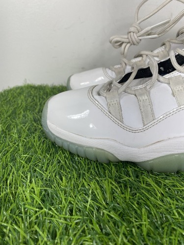 Scarpa Air Jordan 11 Retro GS taglia 7 Youth 7Y bianca leggenda blu nera 378038-117 - Foto 2 di 18